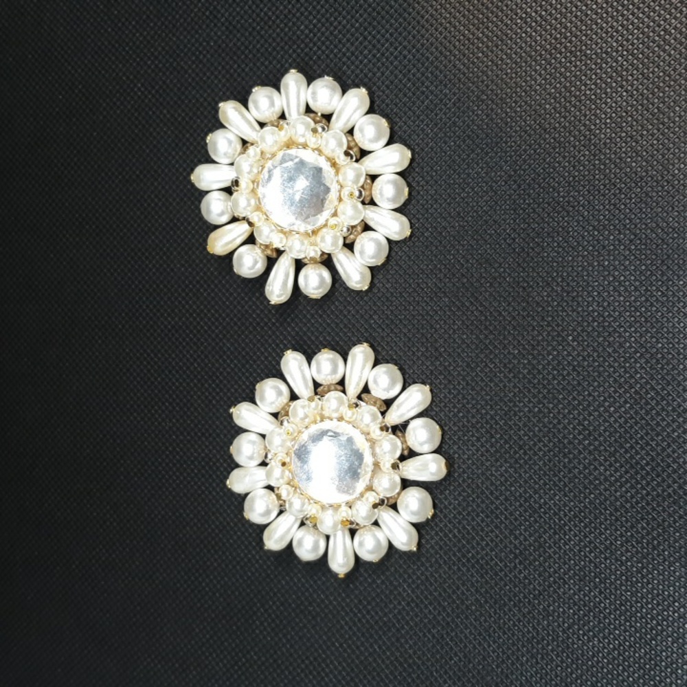 Vintage Faux Pearl/Crystal & Gold Clip Earrings
